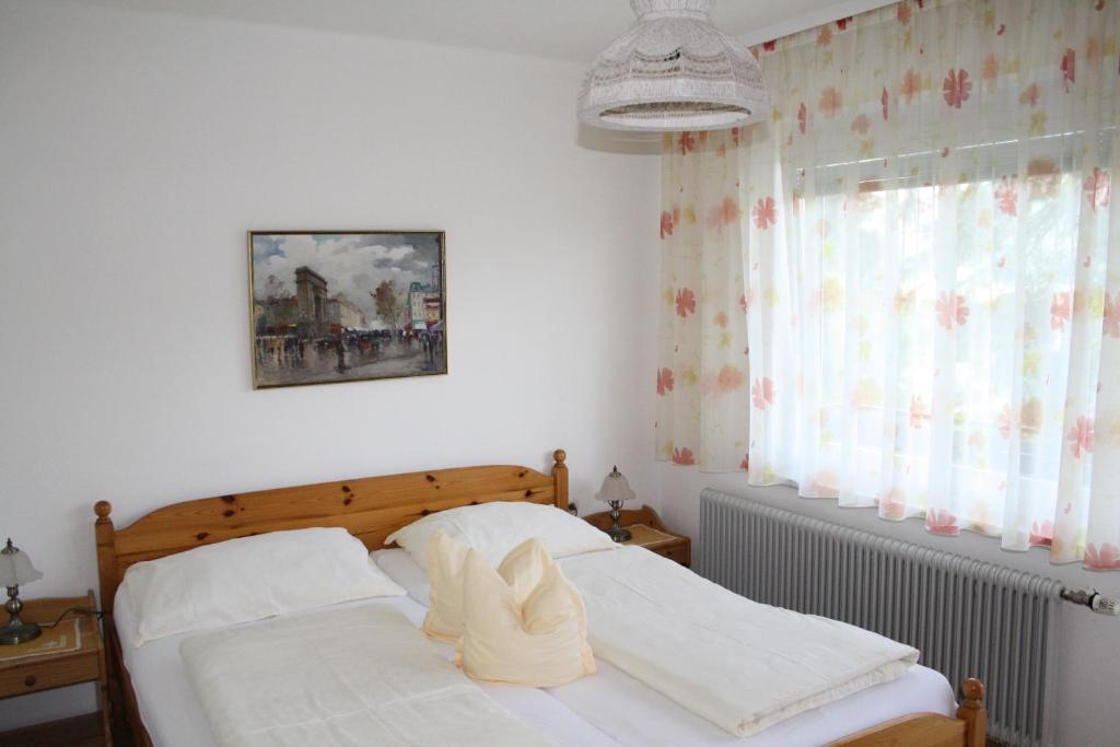 Pension Wolf Steindorf am Ossiacher See Ruang foto